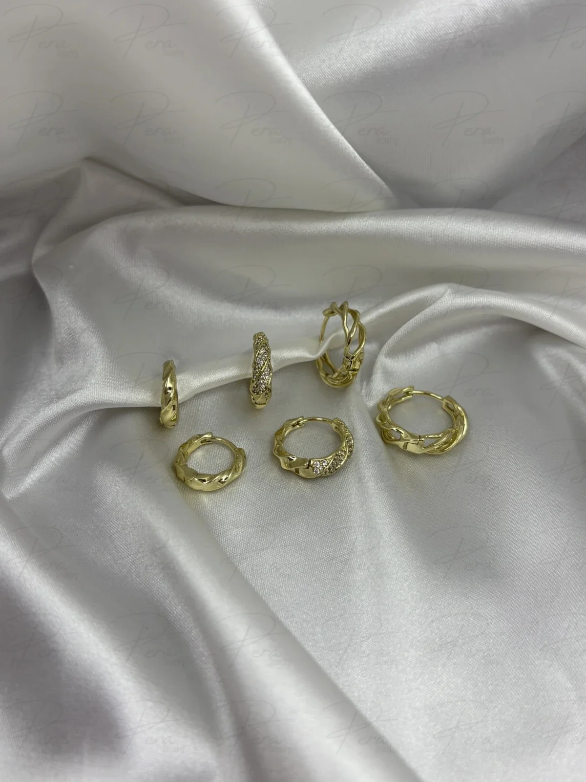14K Çoklu Karışık Desenli Küpe Seti